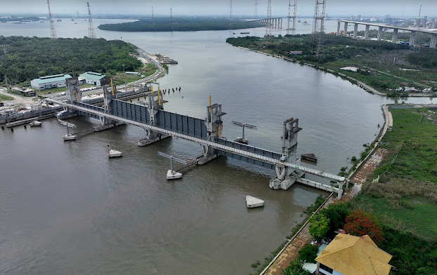 Muong Chuoi sluice