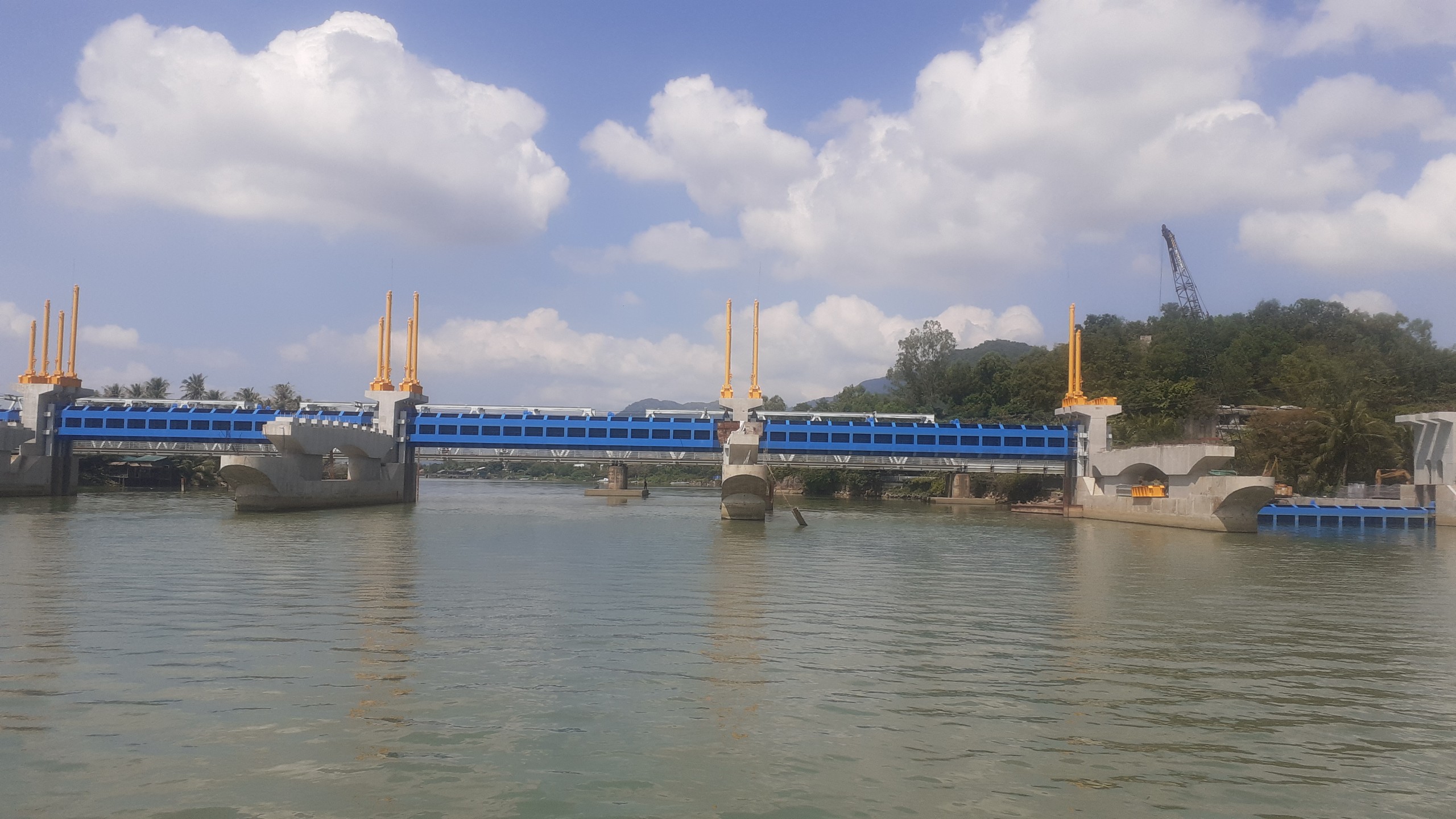 Salinity prevention dam on Song Cai – Nha Trang